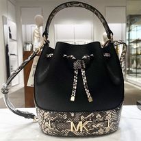 Michael Kors Original cross bag