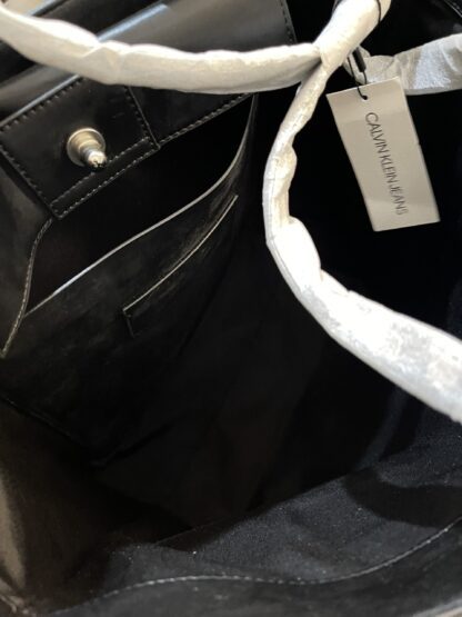 Calvin klein shoulder bag - Image 4